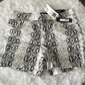 (A) High waist new with tags shorts